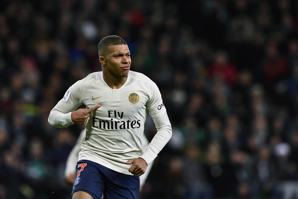 路遇“开门杀”致伤 责任应如何划分？